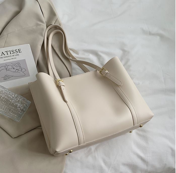 Sabrina™ Classic Shoulder Bag