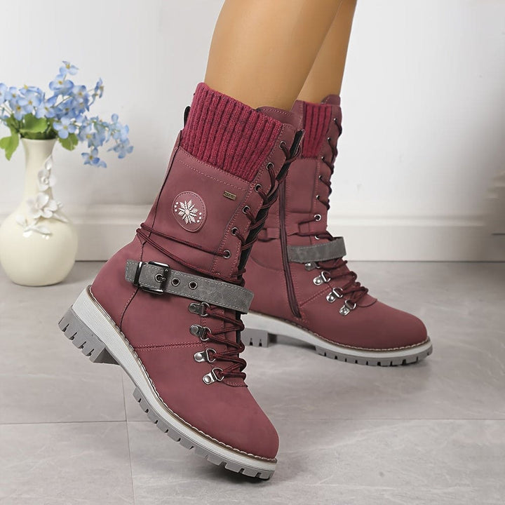 Elegant knitted thermal boots