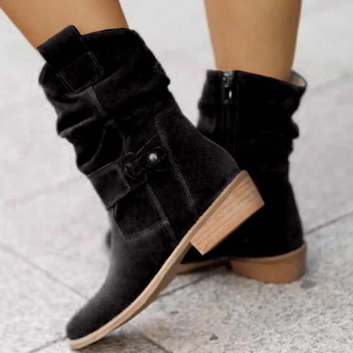 Elegant and stylish boots for women