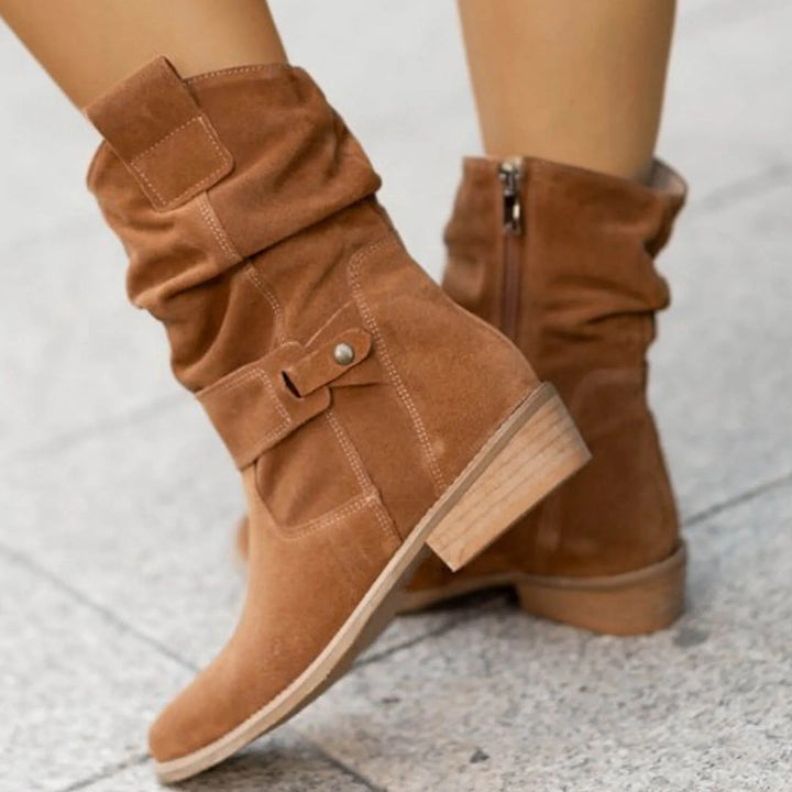 Elegant and stylish boots for women