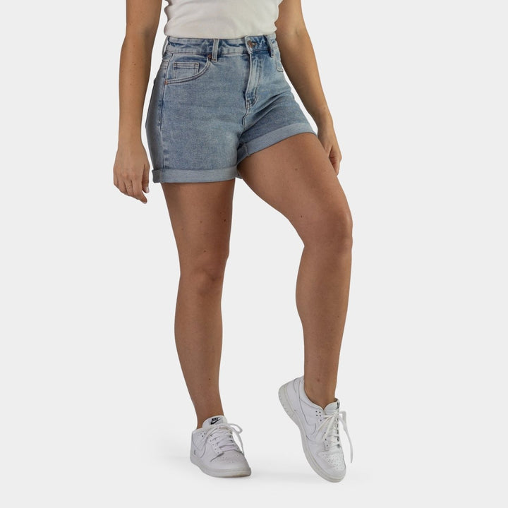 Classic Acid Wash Blue Jean Shorts - Elevate Your Summer Style!