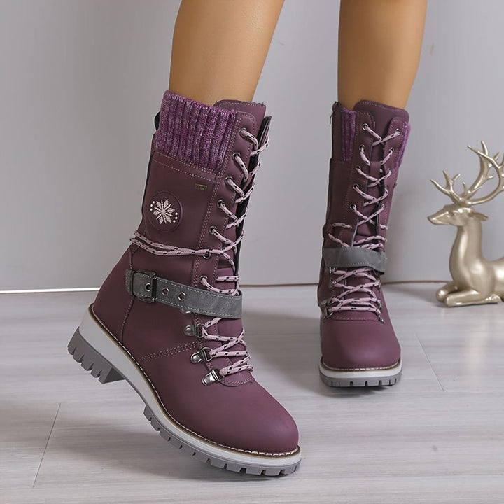 Elegant knitted thermal boots