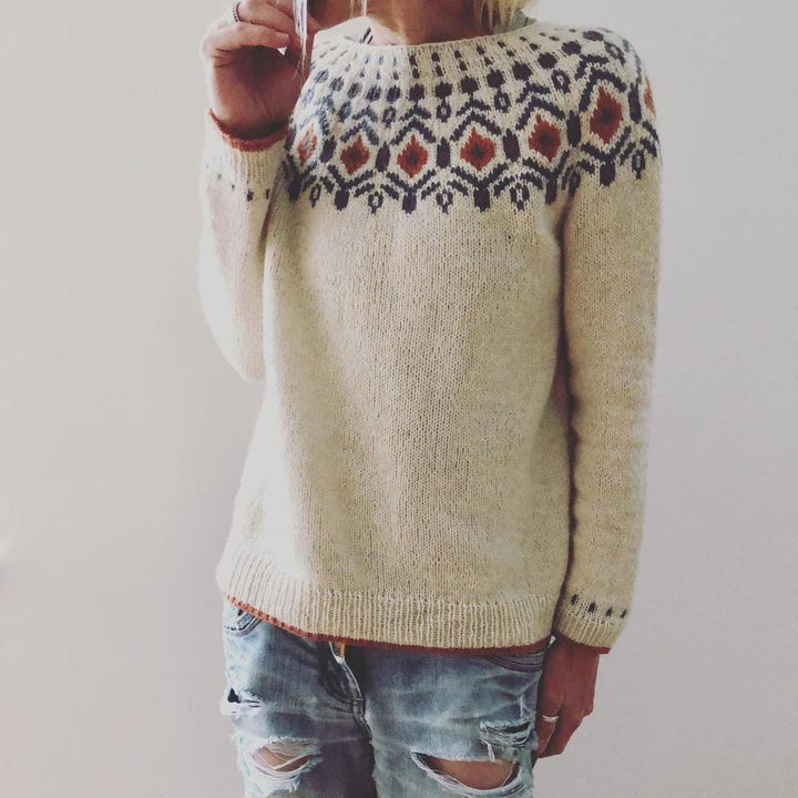 Isla - Distinctive and Cozy Sweater